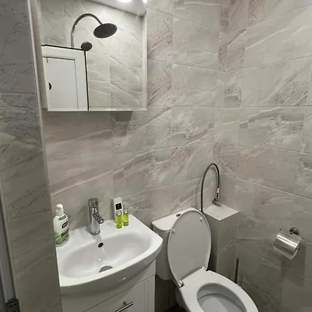 Apartment Lovely One Bedroom In